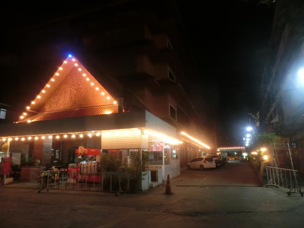 Ayutthaya Thenee Hotel 外观 照片